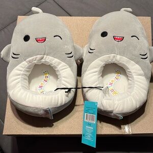 Squashmallows shark slippers NIB
